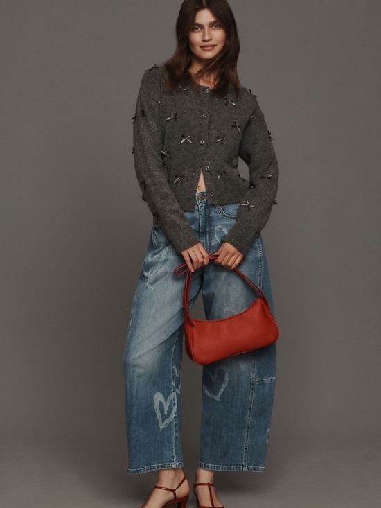 Pilcro Denim - Pilcro The Kenna Mid-Rise Heritage Barrel Jeans Heart Icon Edition Sizes 28